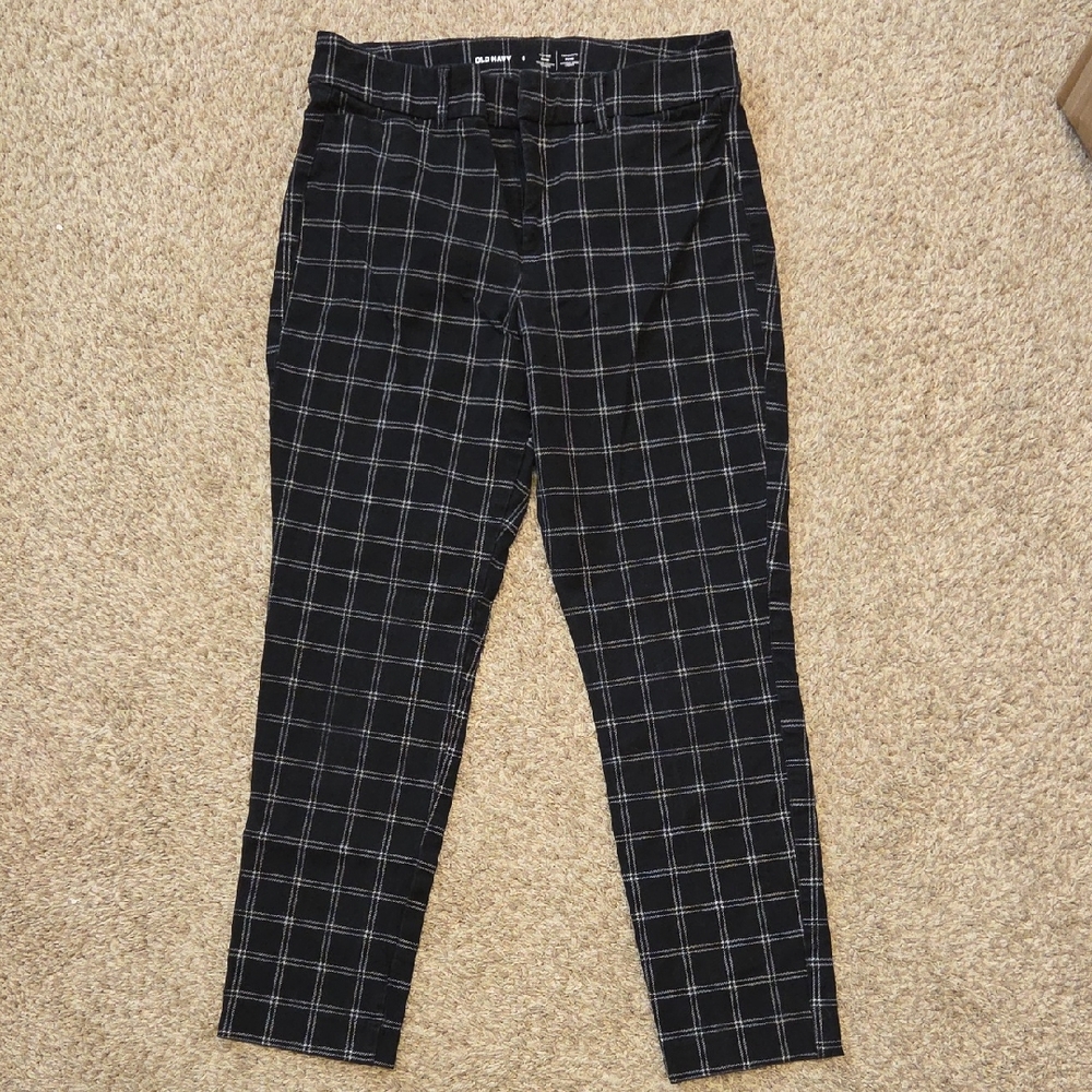 Old Navy Checkered Pixie Pants
